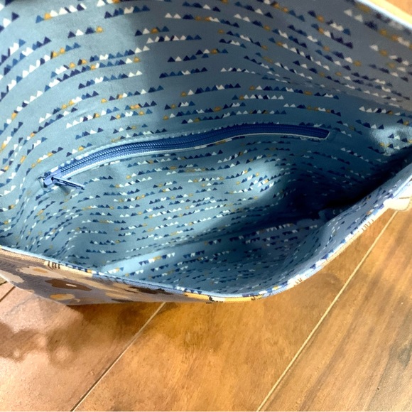 Handmade sling bag - Picture 2 of 4